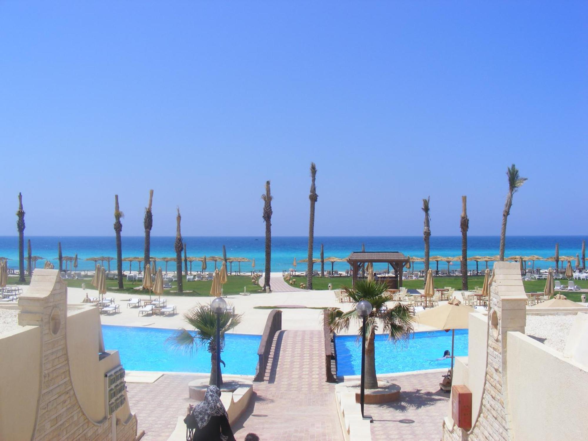 Borg El Arab Beach Resort Kültér fotó El Alamein