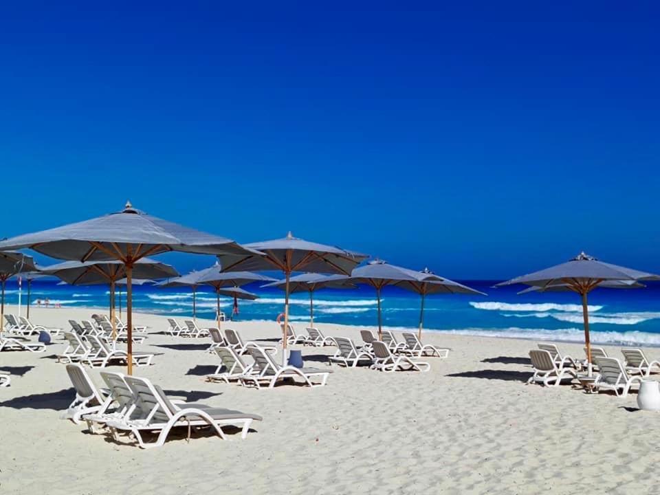 Borg El Arab Beach Resort Kültér fotó Beach at the Grand Palladium Hotel